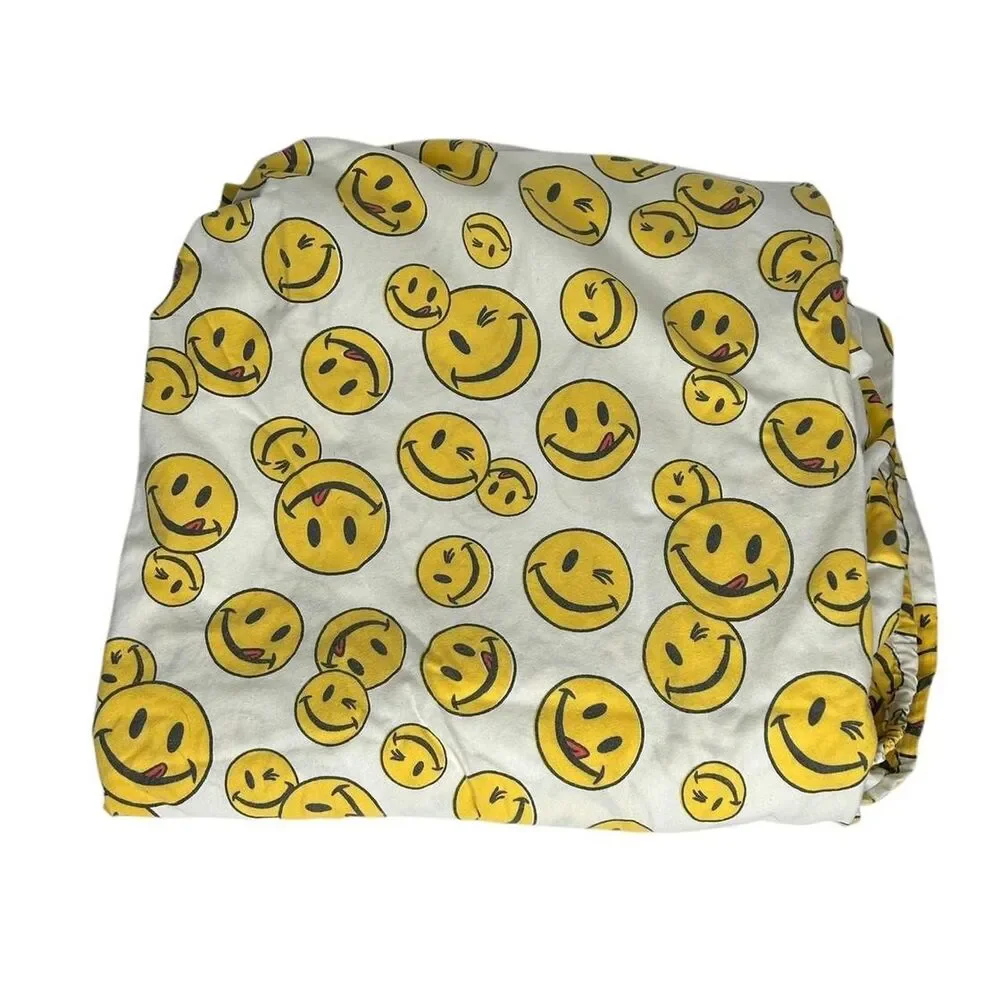 Vintage 90s 1990s Yellow smiley face print cotton fitted sheet Twin size